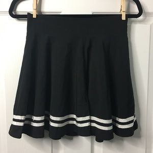 Women’s Pleated Black and White Skirt
